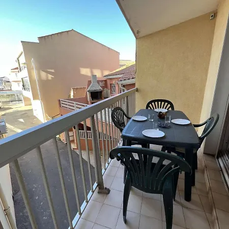 T2 Proche Centre, 6 Pers. Avec Balcon, Ascenseur, A 400m De La Et 200m Des Commerces - Fr-1-701-38 *